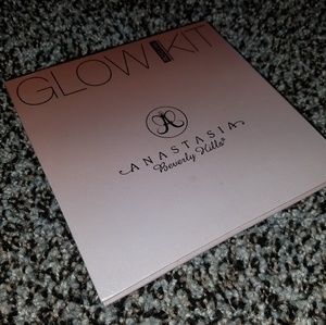 Anastasia ABH That Glow Kit